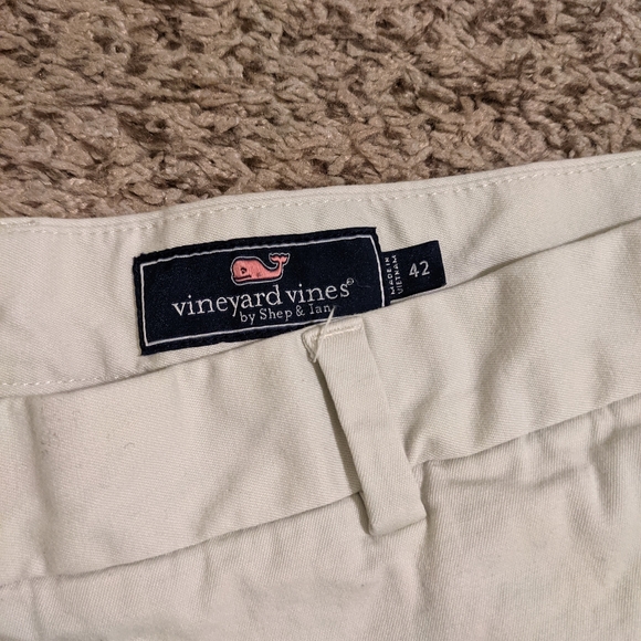 Vineyard Vines shorts - Picture 2 of 2